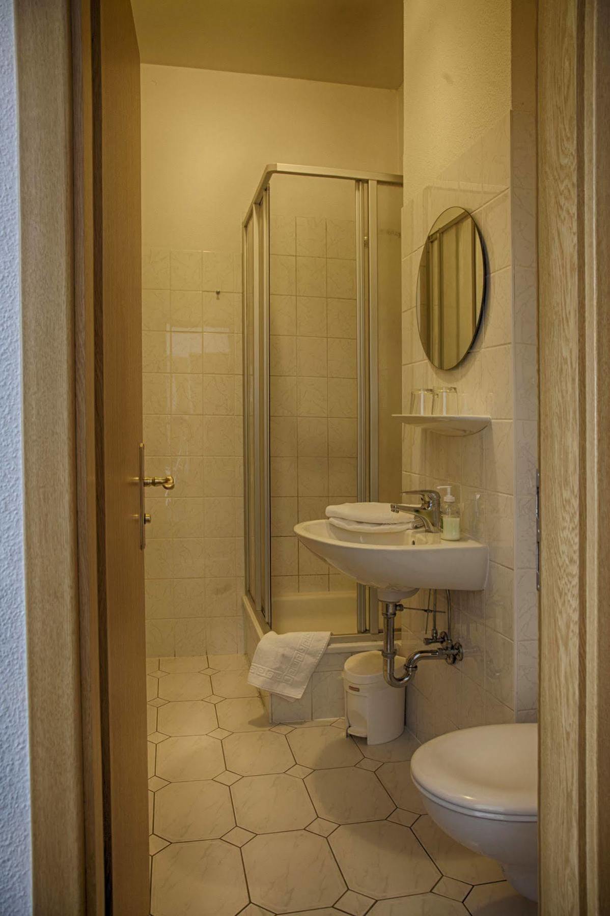 Hotel Albena - Garni Hotel Furstenwalde Ngoại thất bức ảnh